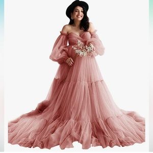 Tulle maternity shoot dress with tie back